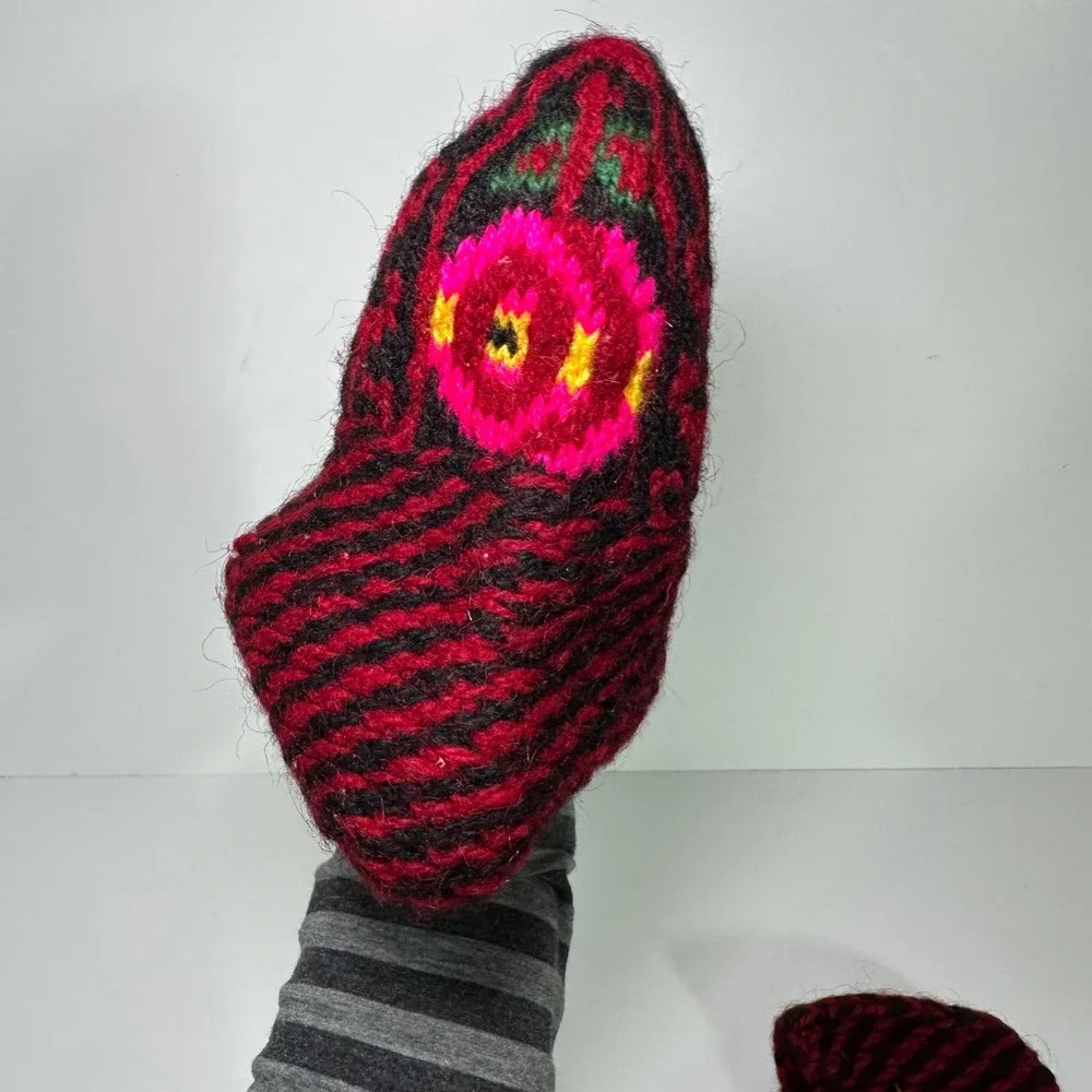 Handmade Wool Knit Slippers Red Black‎ Floral Folk Art Cozy Loungewear